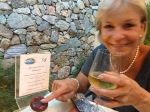 buzzer to summon waiter