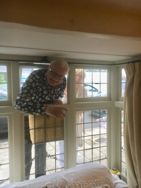 94979ED1-3C4A-41D6-BDD7-789204FE3453